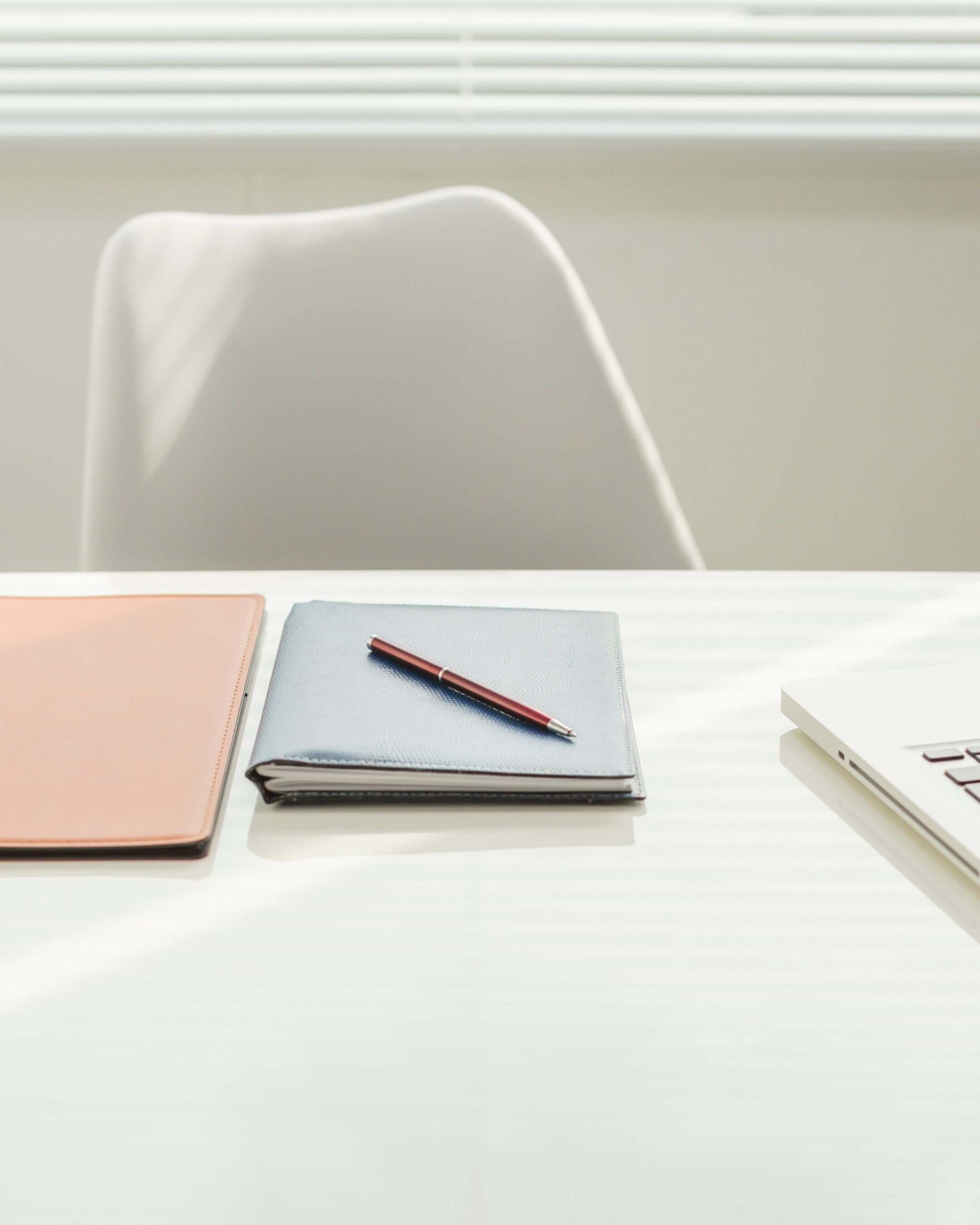 The Ultimate Guide to Sending Client Gifts for Small Business Owners
